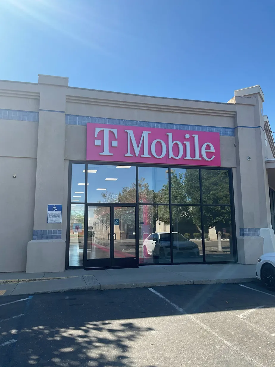  Exterior photo of T-Mobile Store at East F St & N Maag Ave, Oakdale, CA 