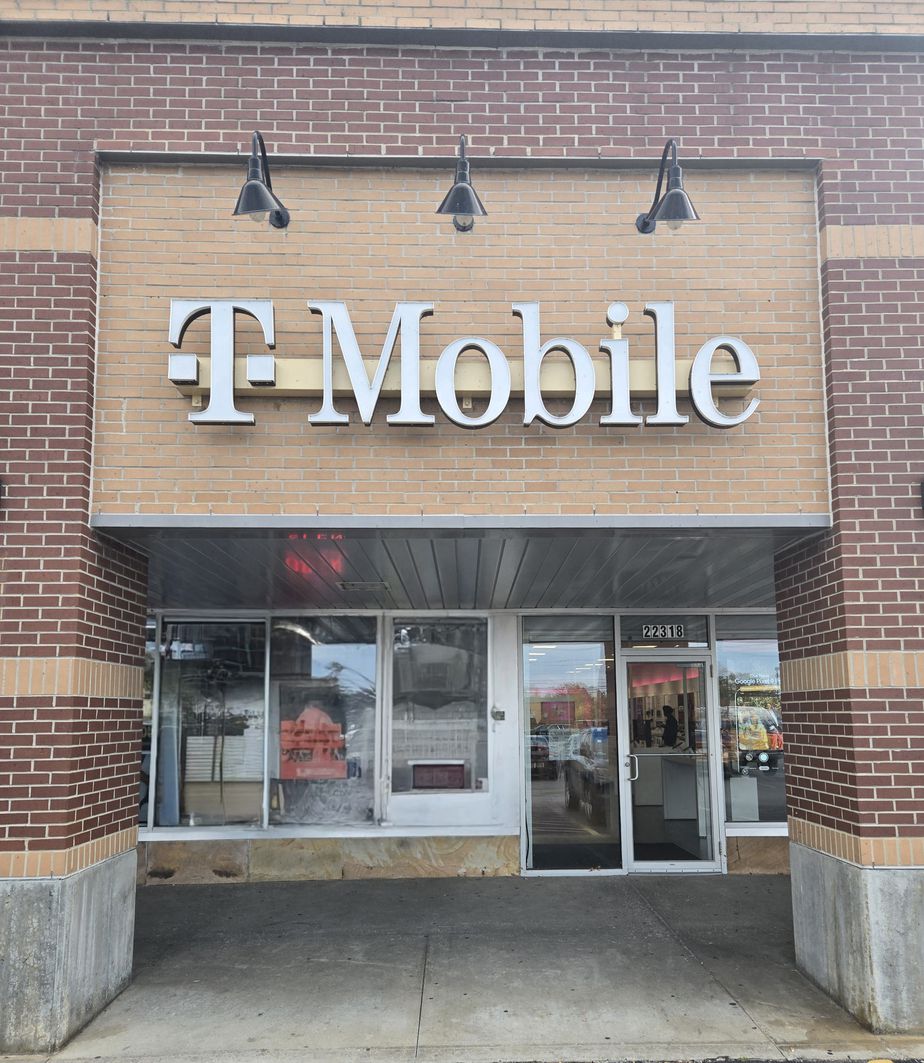 Exterior photo of T-Mobile Store at Lake Shore Blvd & Babbitt Rd, Euclid, OH
