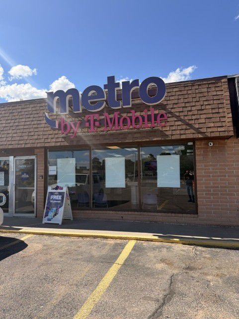 Metro by T-Mobile 9537 Dyer St - 9537 Dyer St 