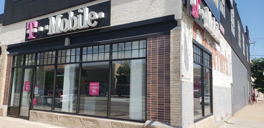 Exterior photo of T-Mobile store at Clinton Corridor, Chicago, IL