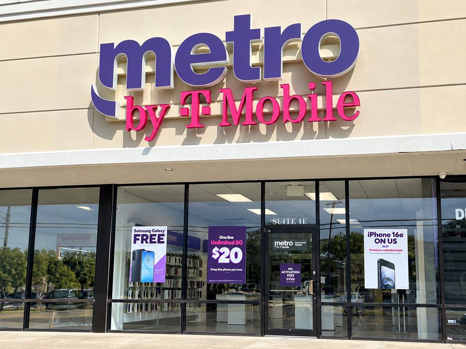 Metro by T-Mobile 5160 Franz Rd - 5160 Franz Rd 