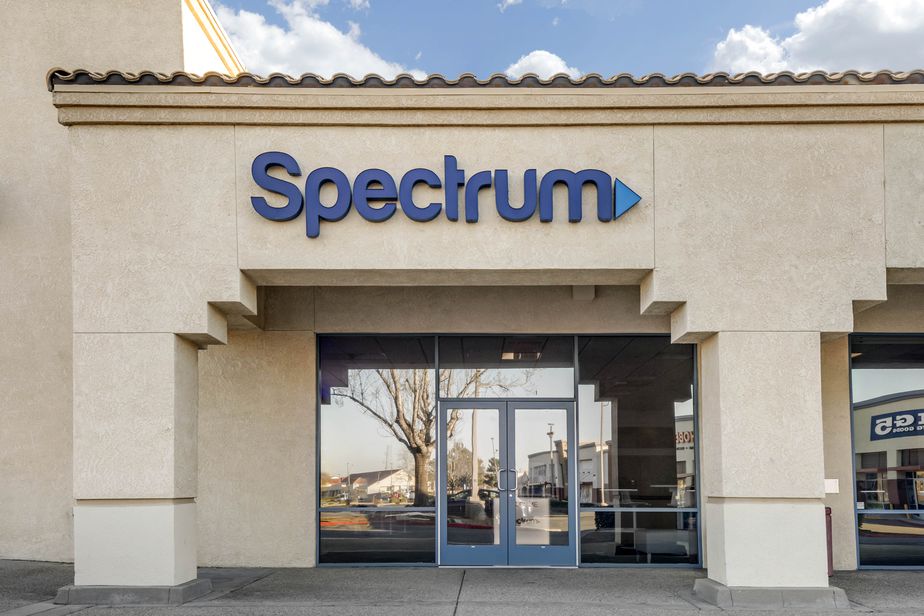 Spectrum - 300 S Highland Springs Rd 