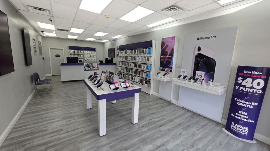 Metro by T-Mobile 1507 New York Ave - 1507 New York Ave 