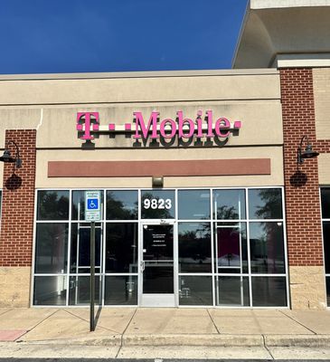 T-Mobile Authorized Retailer