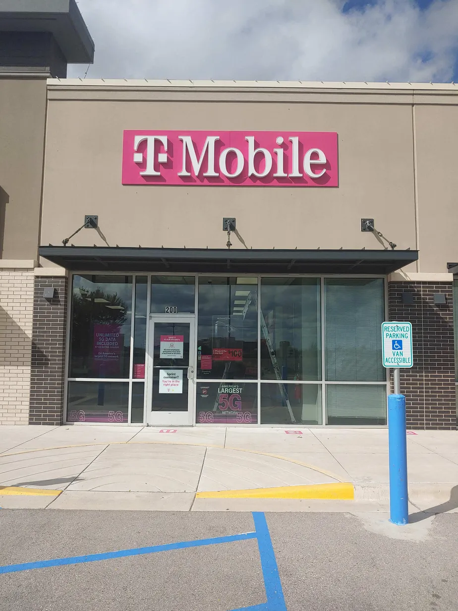 Exterior photo of T-Mobile store at 183a Toll Rd & Big Thicket Dr, Cedar Park, TX