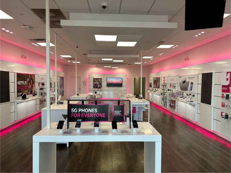 Interior photo of T-Mobile Store at 8 Mile Rd & Dequindre, Detroit, MI