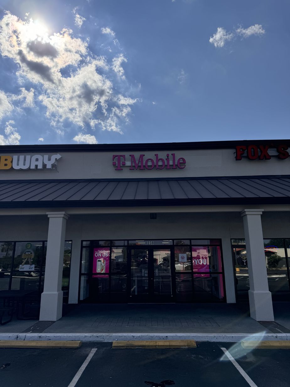  Exterior photo of T-Mobile Store at Retreat Village, St. Simons Island, GA 