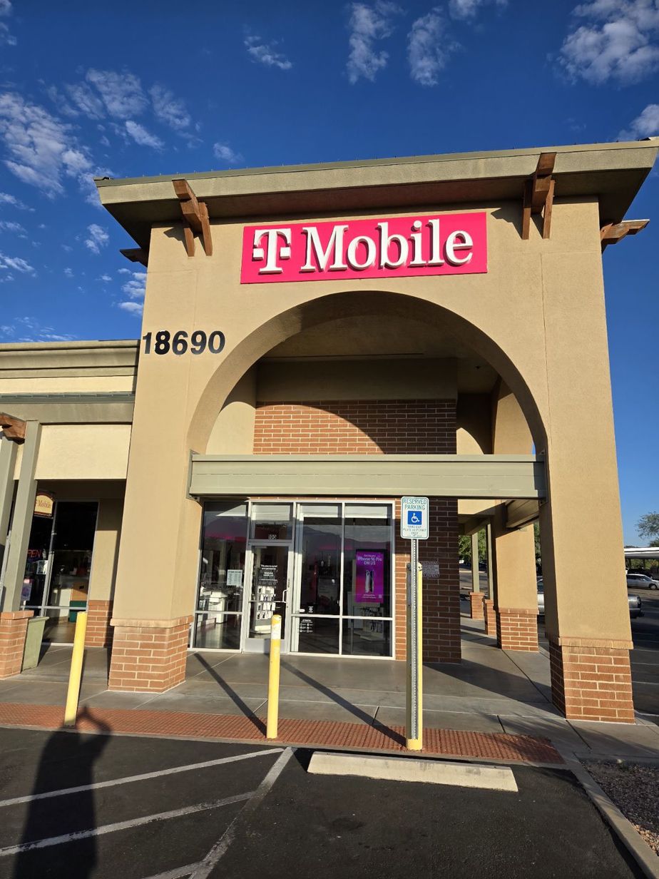 Exterior photo of T-Mobile Store at S Nogales Hwy & W Calle Arroyo, Green Valley, AZ