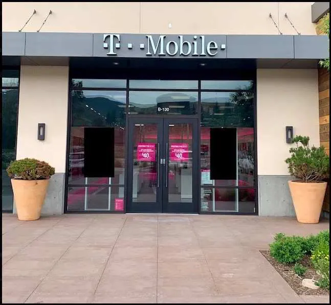 Exterior photo of T-Mobile store at Landmark Dr & Ute Blvd, Park City, UT