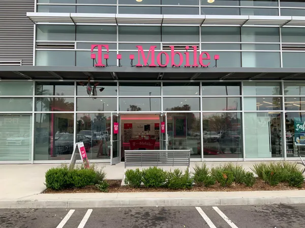 T Mobile Powers And Stetson Hills