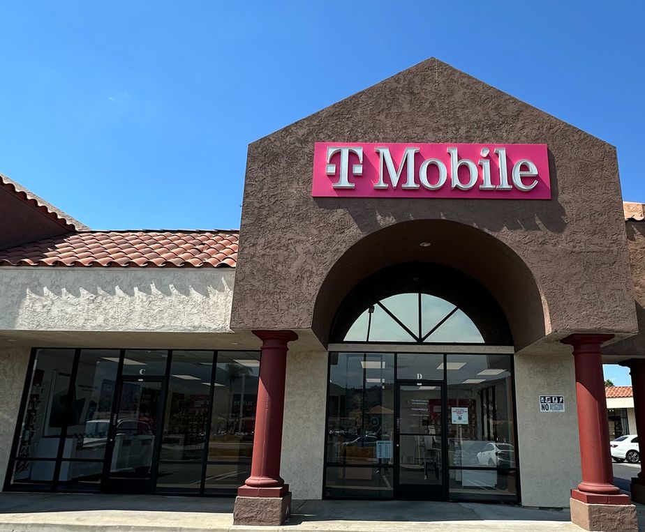 Exterior photo of T-Mobile Store at Jamacha Rd & Cuyamaca College Dr W, El Cajon, CA