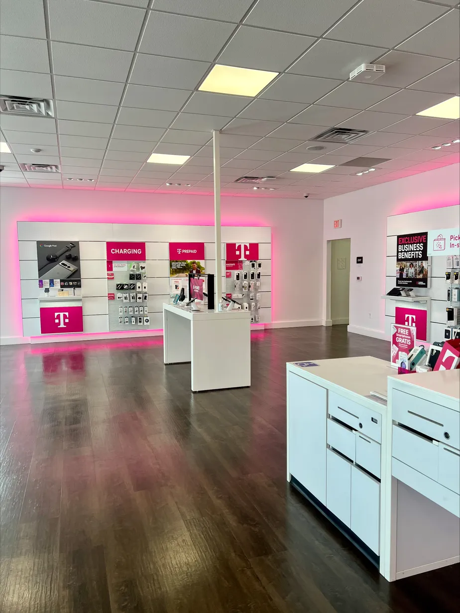  Interior photo of T-Mobile Store at 48th St & O St, Lincoln, NE 