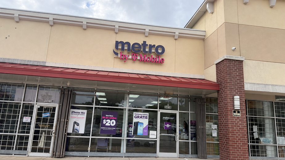 Metro by T-Mobile 3418 Broadway St - 3418 Broadway St 