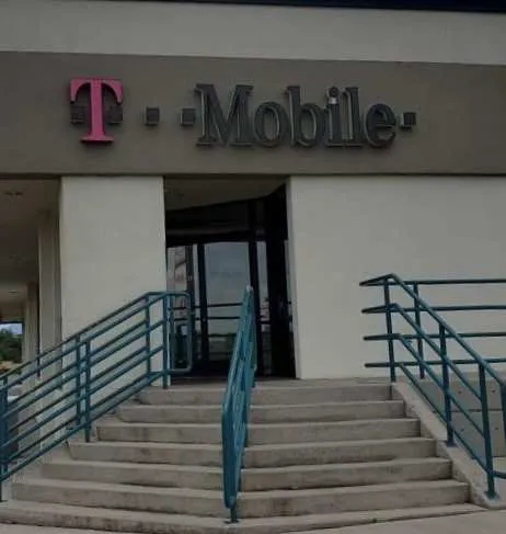 Exterior photo of T-Mobile store at I-19 & Mariposa, Nogales, AZ