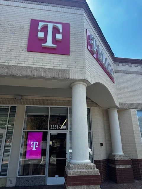  Exterior photo of T-Mobile Store at Arboretum, Charlotte, NC 