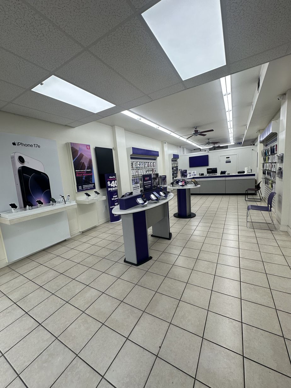 Metro by T-Mobile 3608 Kirkwood Hwy - 3608 Kirkwood Hwy 