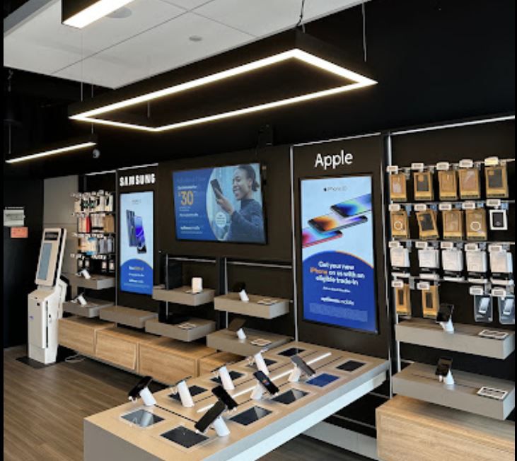 Yonkers - Bronx 8567 Inside Store.jpg