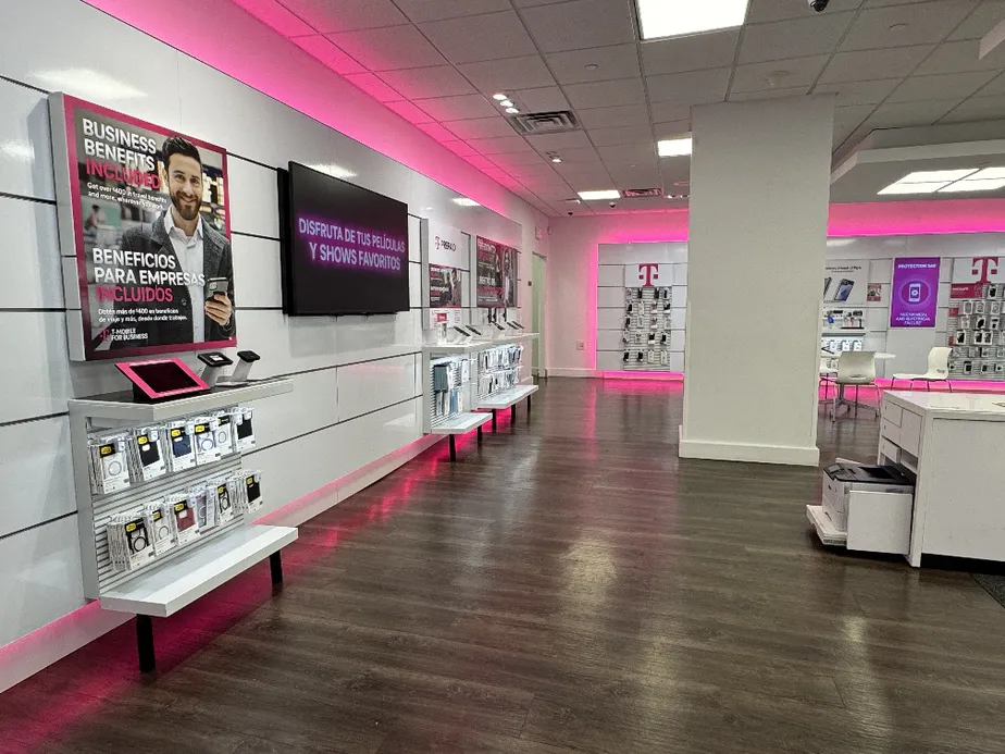  Interior photo of T-Mobile Store at Colesville Rd & Fenton St, Silver Spring, MD 