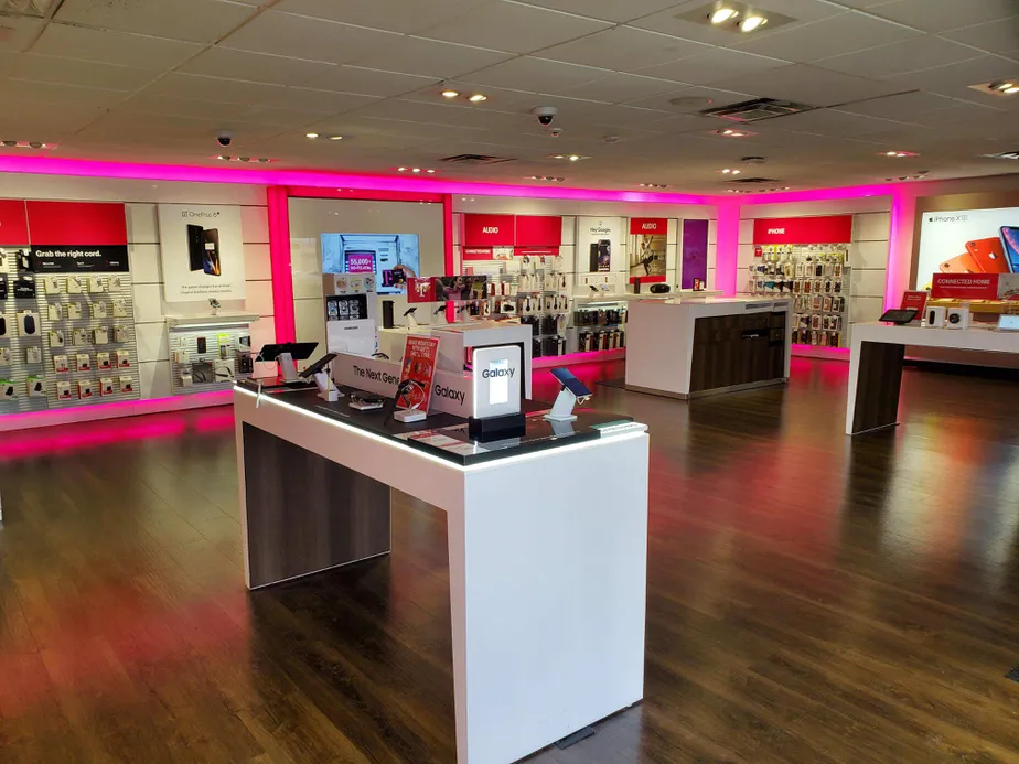 Interior photo of T-Mobile Store at 87th & 12th Street, Doral, FL