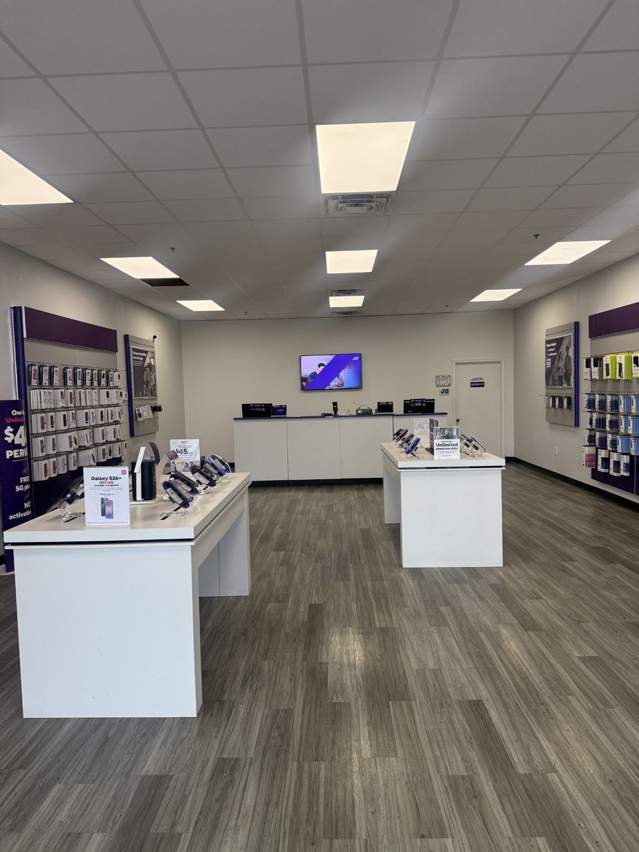 Metro by T-Mobile 8830 SW Loop 410 - 8830 SW Loop 410 