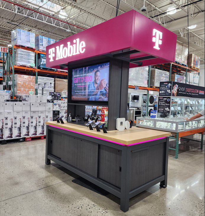 Exterior photo of T-Mobile Store at Costco Nesconset NY, Nesconset, NY