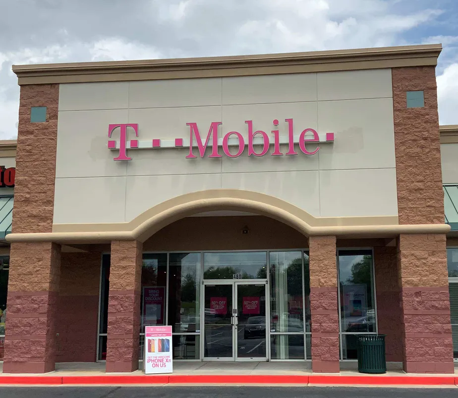 Exterior photo of T-Mobile store at South Cobb, Austell, GA