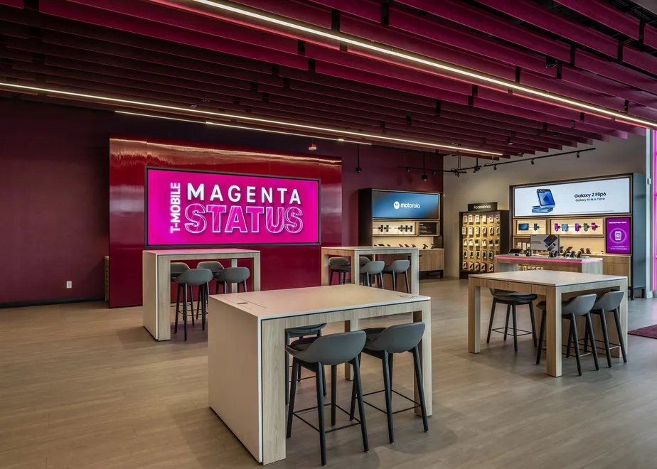  Interior photo of T-Mobile Store at Southcenter Pkwy & Minkler Blvd, Tukwila, WA 