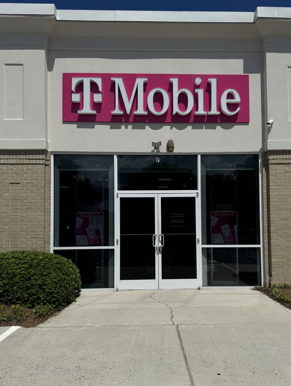 Exterior photo of T-Mobile Store at Market St & Cypress Pond Way, Wilmington, NC