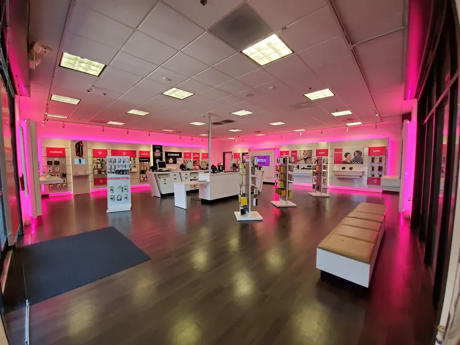  Interior photo of T-Mobile Store at Monte Vista & Hwy 99 2, Turlock, CA 