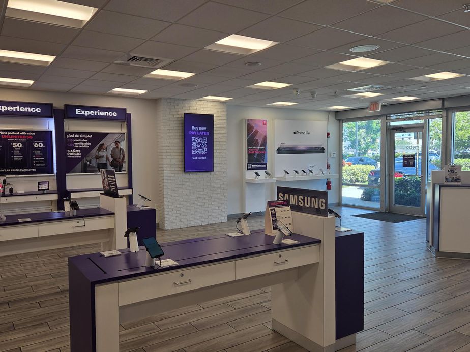 Metro by T-Mobile 10933 S US Hwy 1 - 10933 S US Hwy 1 
