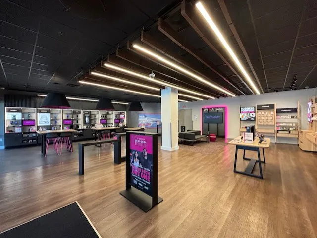  Interior photo of T-Mobile Store at Scottsdale & Frank Lloyd Wright, Scottsdale, AZ 