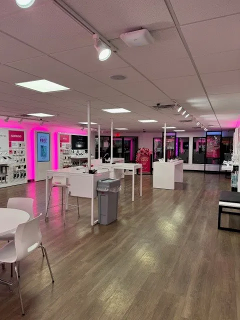  Interior photo of T-Mobile Store at Hogan & King Arthur, Mill Hall, PA 