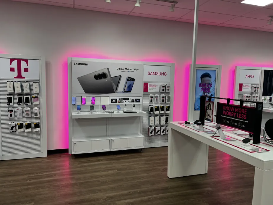  Interior photo of T-Mobile Store at W Church St & Hwy 59, Livingston, TX 