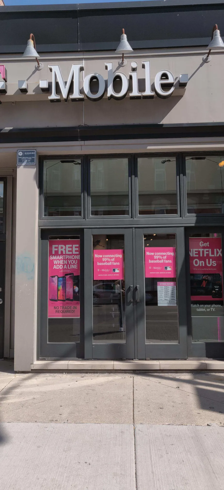 Exterior photo of T-Mobile store at West Chicago & North Ashland 2, Chicago, IL