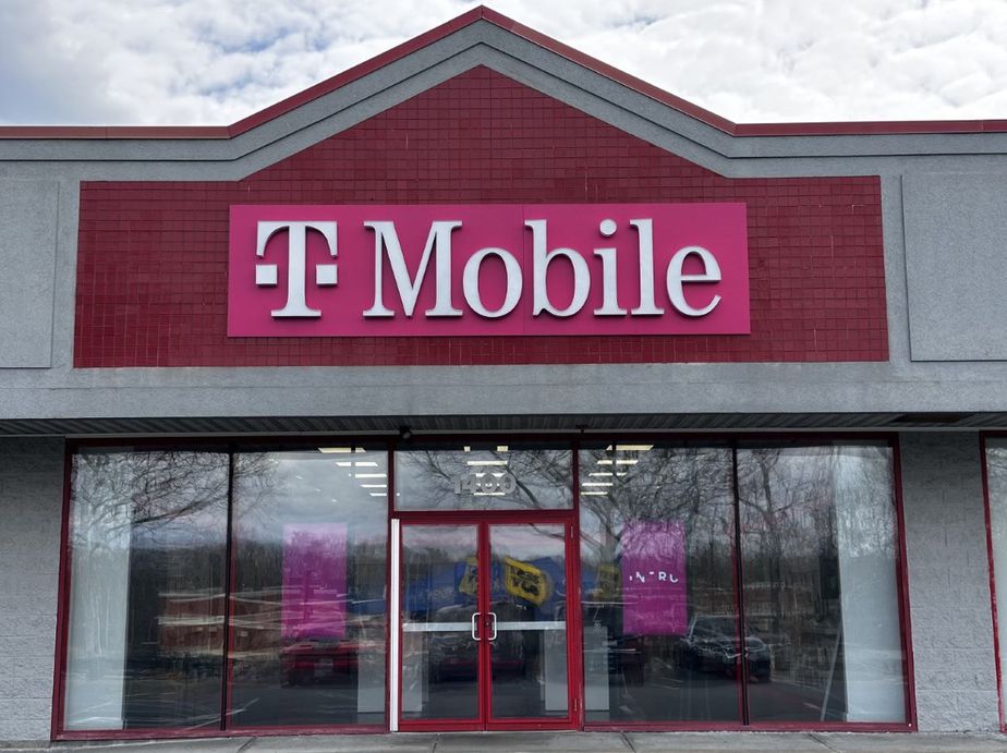 Exterior photo of T-Mobile Store at S Washington St, North Attleboro, MA