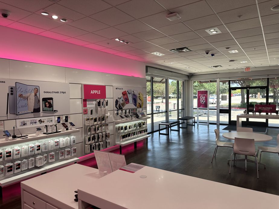 Interior photo of T-Mobile Store at Preston & Stonebrook, Frisco, TX