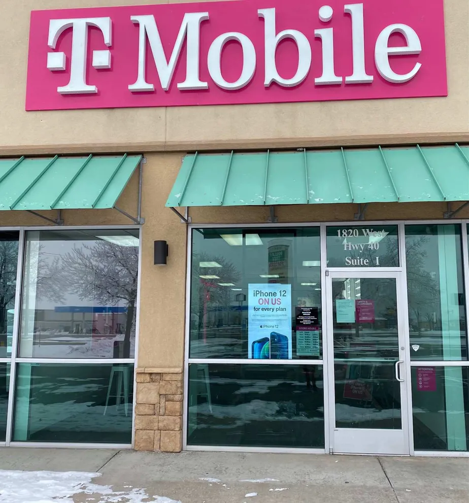 Exterior photo of T-Mobile store at W Hwy 40 & W 1000 S, Vernal, UT