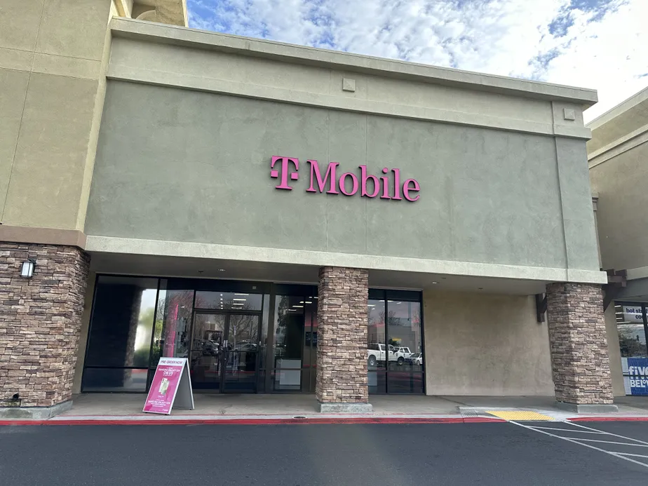  Exterior photo of T-Mobile Store at Dale Rd - Trader Joe's Center, Modesto, CA 