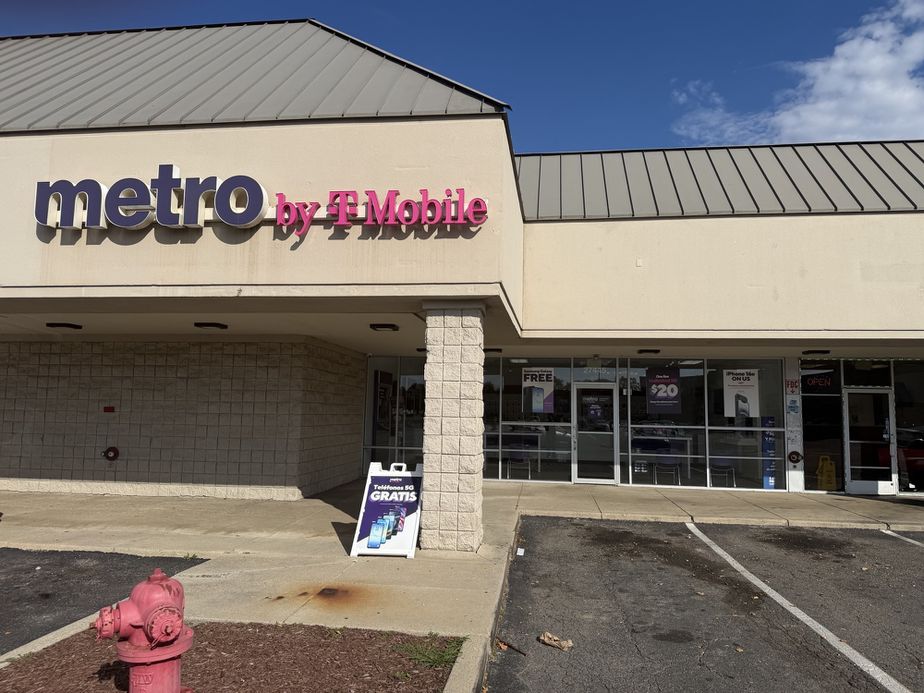 Metro by T-Mobile 27445 Michigan Ave - 27445 Michigan Ave 