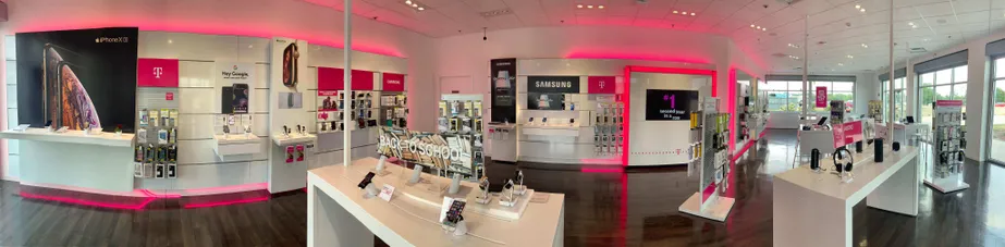 Interior photo of T-Mobile Store at North & Schmale, Carol Stream, IL