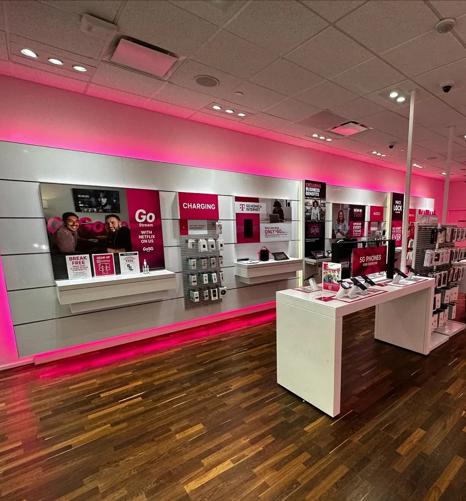 Interior photo of T-Mobile Store at Altamonte Mall, Altamonte Springs, FL