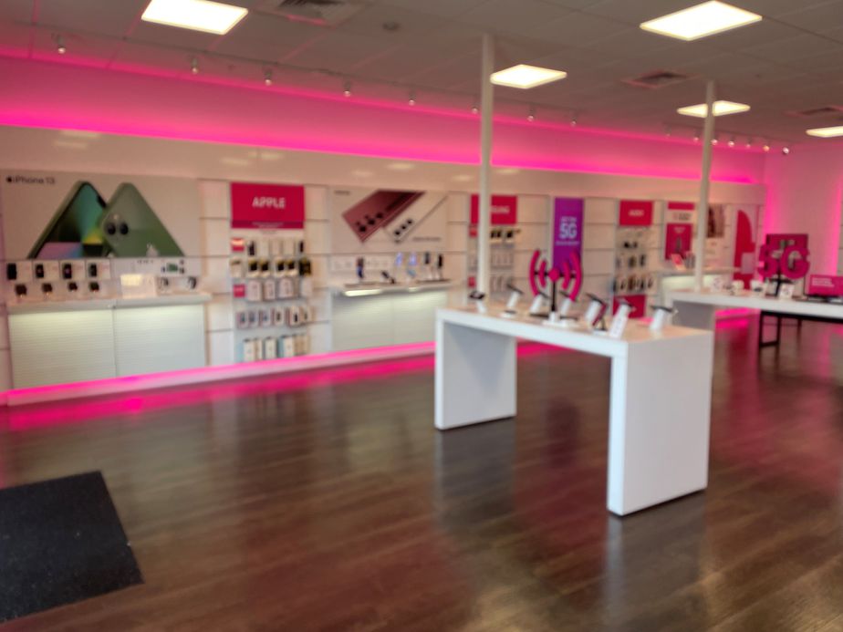 Interior photo of T-Mobile Store at SE Federal Hwy & SE Cove Rd, Stuart, FL