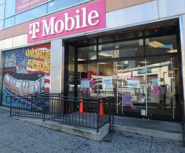  Exterior photo of T-Mobile store at E Fordham Rd & Creston Ave, Bronx, NY 
