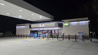 Image gallery for 7-Eleven