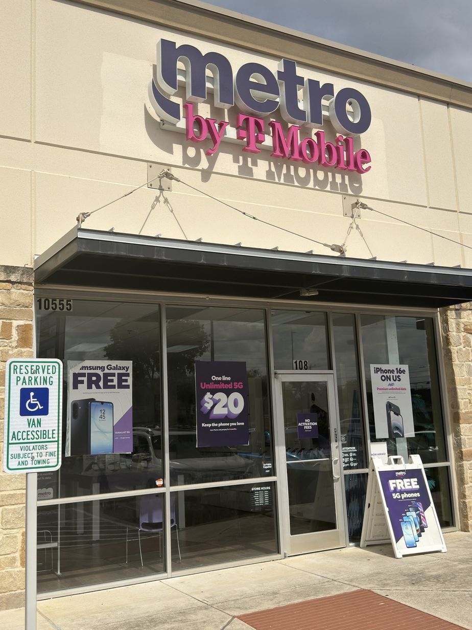 Metro by T-Mobile 10555 Culebra Rd - 10555 Culebra Rd 