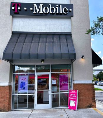 T-Mobile Authorized Retailer