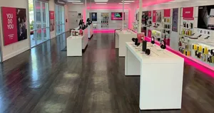 T-Mobile Topanga Mall