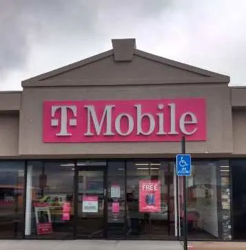  Exterior photo of T-Mobile store at S West St & W Taft St, Wichita, KS 