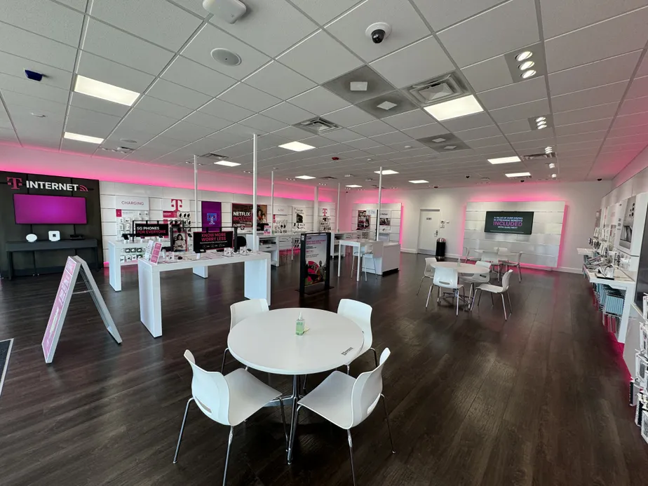  Interior photo of T-Mobile Store at Hillside Dr & E Lansing St, Broken Arrow, OK 