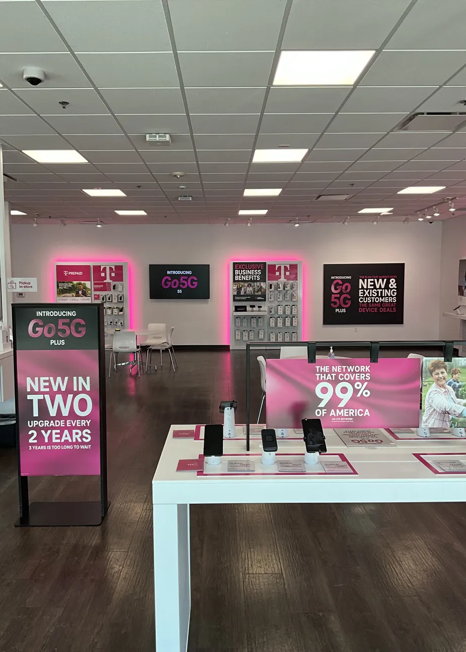  Interior photo of T-Mobile Store at Avenue B & 24th, Yuma, AZ 